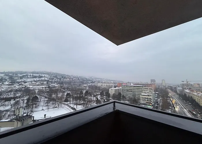 Panoramic In Center With Private Parking Garage דירה